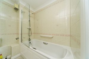 BATHROOM- click for photo gallery